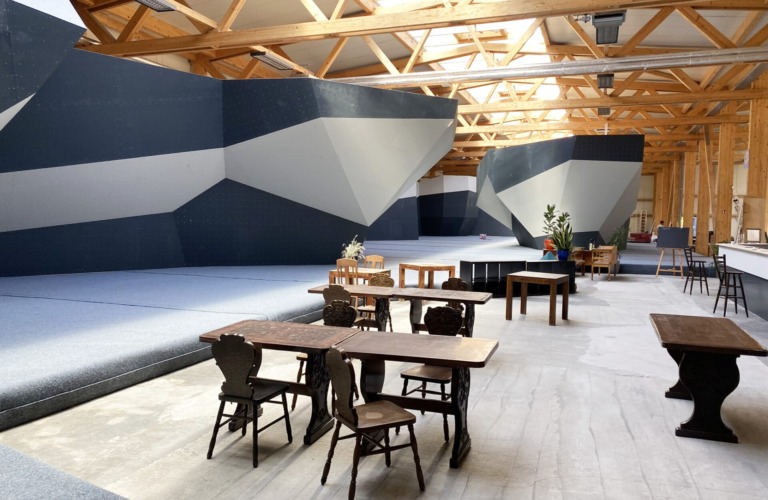 Boulderhalle - VerSys Klettersysteme